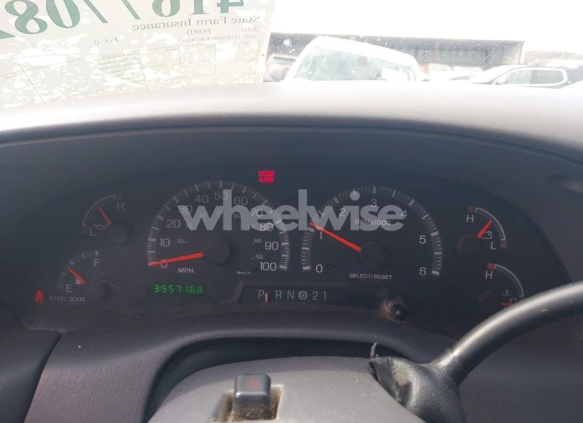 Photo 7 of 2002 Ford F-150 LARIAT/XLT (VIN 1FTRW08L82KC85249)