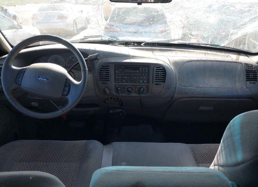 Photo 5 of 2003 Ford F-150 LARIAT/XLT (VIN 1FTRW08L83KB20822)