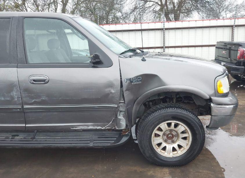 Photo 18 of 2003 Ford F-150 LARIAT/XLT (VIN 1FTRW08L83KB25728)