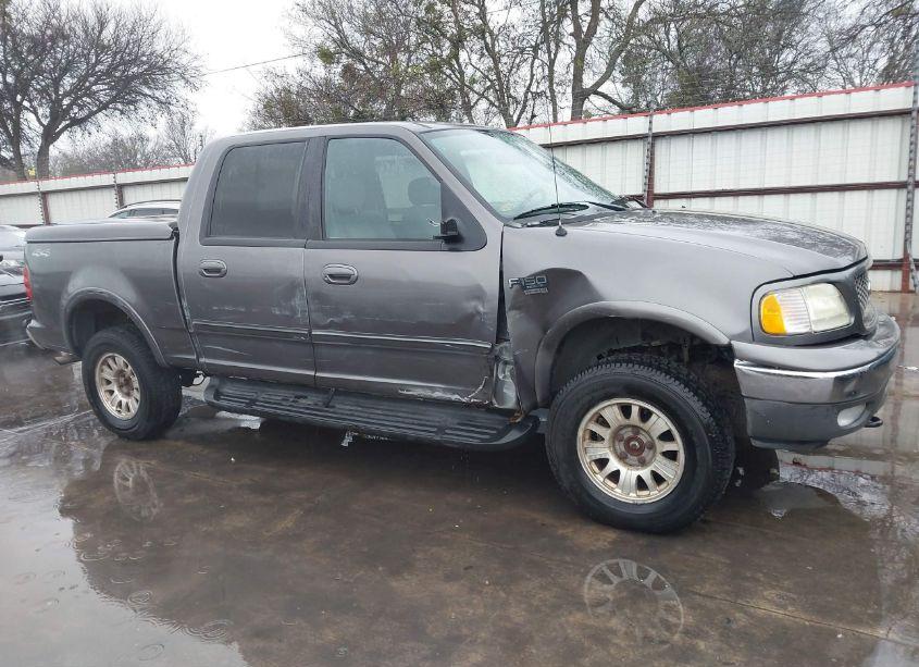 Photo 6 of 2003 Ford F-150 LARIAT/XLT (VIN 1FTRW08L83KB25728)