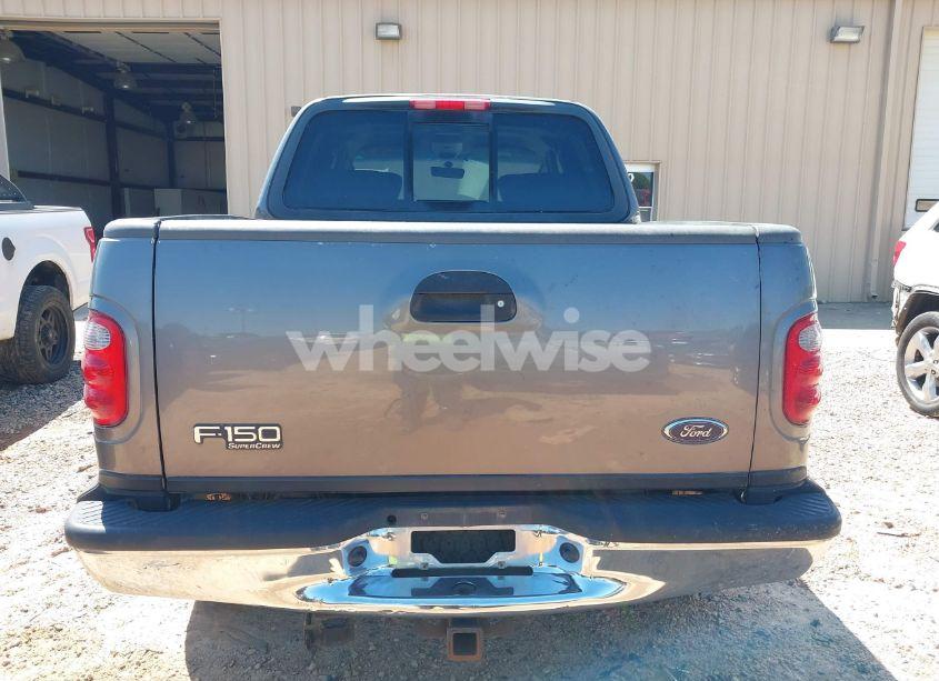 Photo 16 of 2003 Ford F-150 LARIAT/XLT (VIN 1FTRW08L83KC00394)