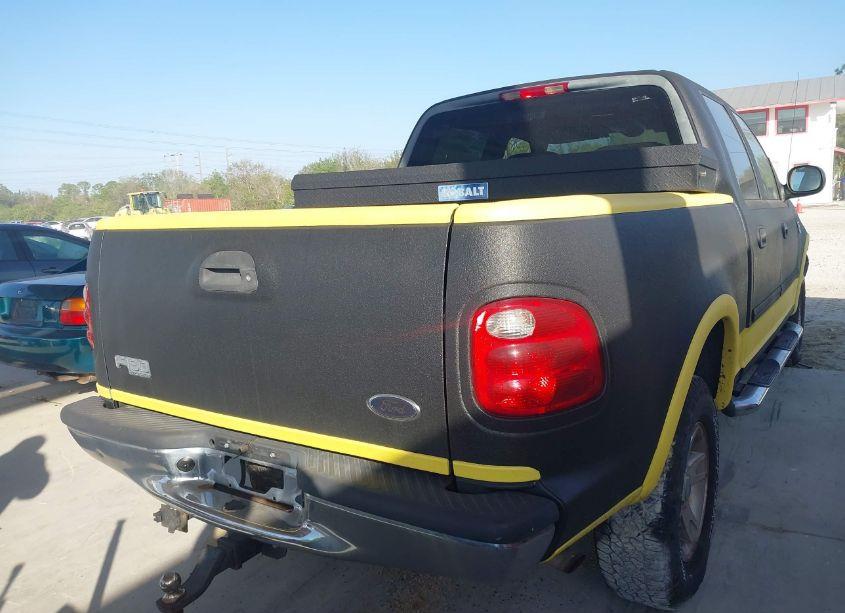 Photo 4 of 2003 Ford F-150 LARIAT/XLT (VIN 1FTRW08L83KC58490)