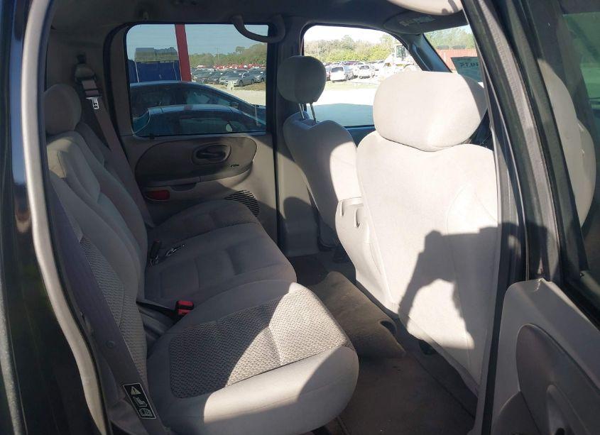 Photo 8 of 2003 Ford F-150 LARIAT/XLT (VIN 1FTRW08L83KC58490)