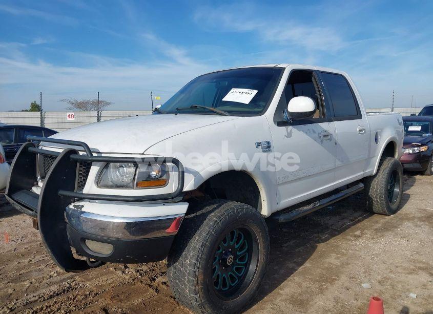 Photo 2 of 2001 Ford F-150 KING RANCH EDITION/LARIAT/XLT (VIN 1FTRW08L91KA75872)