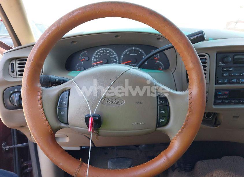 Photo 11 of 2002 Ford F-150 LARIAT/XLT (VIN 1FTRW08L92KA03488)