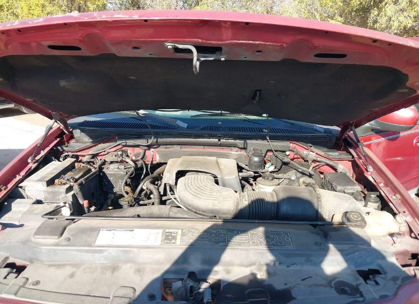 Photo 10 of 2002 Ford F-150 LARIAT/XLT (VIN 1FTRW08L92KB71681)