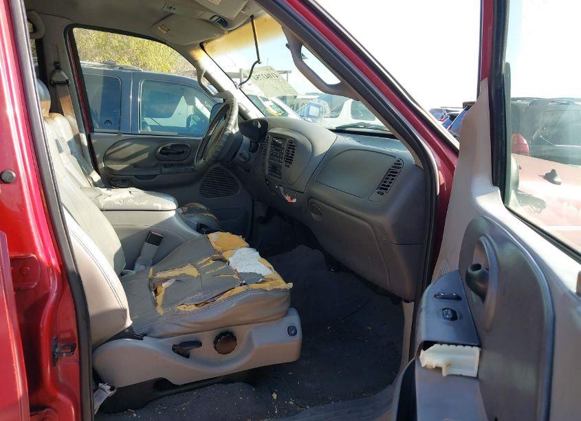 Photo 5 of 2002 Ford F-150 LARIAT/XLT (VIN 1FTRW08L92KB71681)