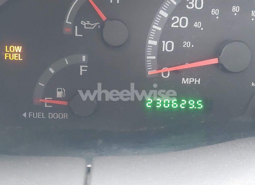 Photo 15 of 2002 Ford F-150 LARIAT/XLT (VIN 1FTRW08L92KD29792)