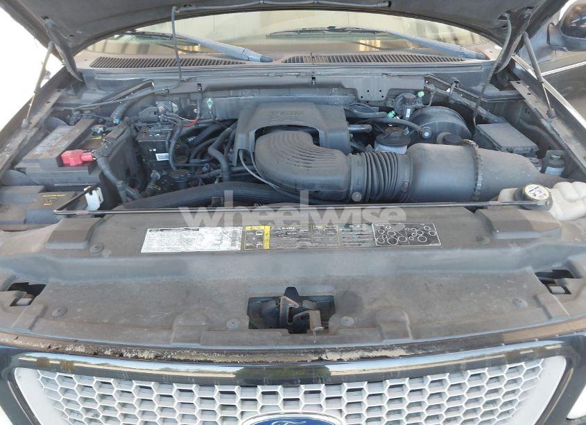Photo 10 of 2002 Ford F-150 LARIAT/XLT (VIN 1FTRW08L92KD75087)