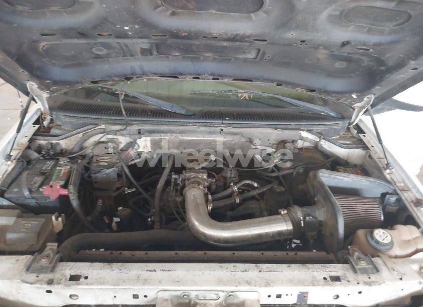 Photo 10 of 2003 Ford F-150 LARIAT/XLT (VIN 1FTRW08L93KA97440)