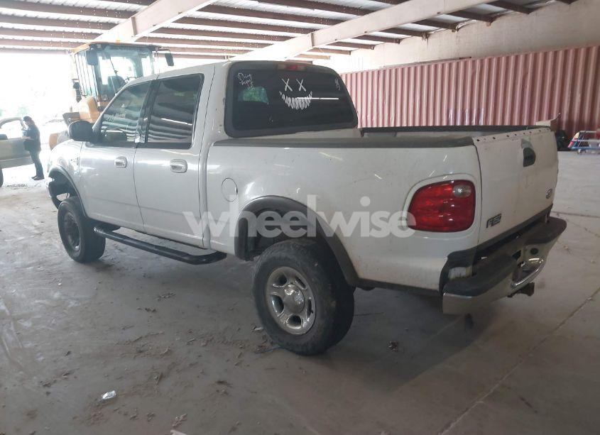 Photo 3 of 2003 Ford F-150 LARIAT/XLT (VIN 1FTRW08L93KA97440)