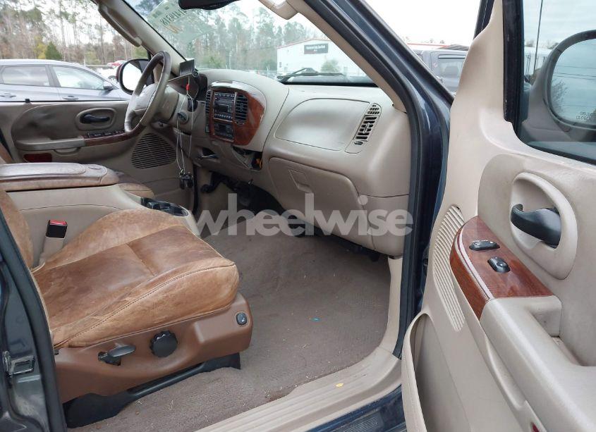 Photo 5 of 2003 Ford F-150 LARIAT/XLT (VIN 1FTRW08L93KB30954)