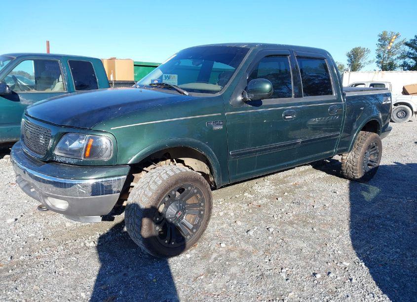 Photo 2 of 2003 Ford F-150 LARIAT/XLT (VIN 1FTRW08L93KB41484)