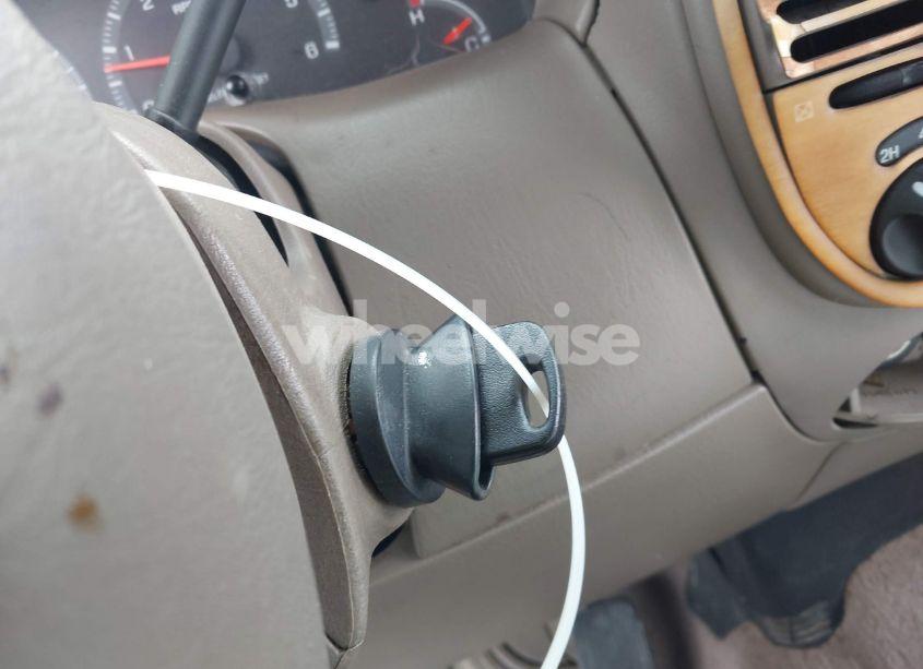 Photo 11 of 2001 Ford F-150 KING RANCH EDITION/LARIAT/XLT (VIN 1FTRW08LX1KF75989)