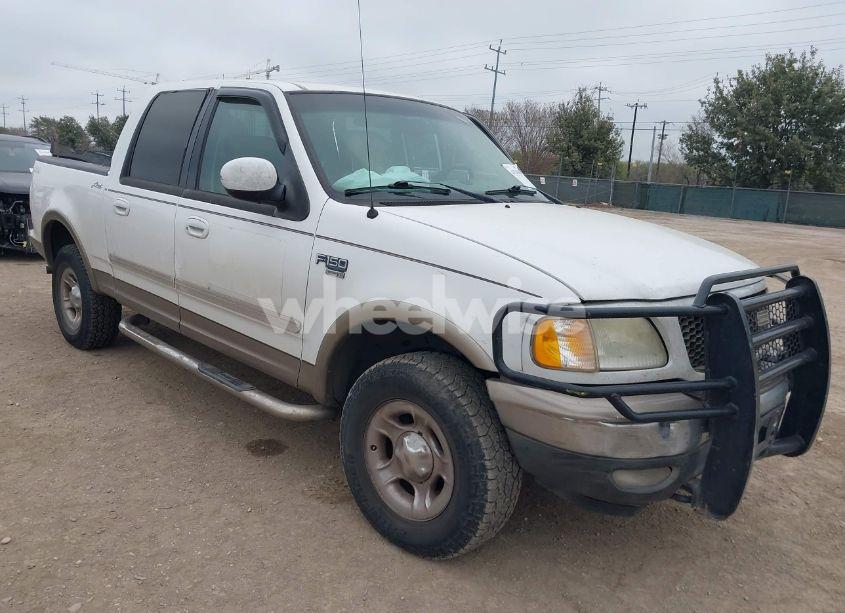 2003 Ford F-150 LARIAT/XLT (VIN 1FTRW08LX3KC33106) main photo