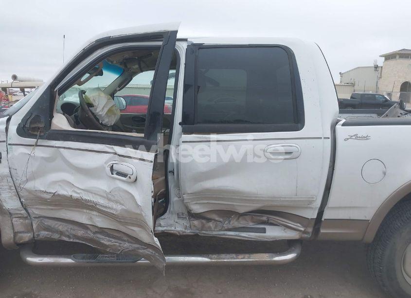 Photo 14 of 2003 Ford F-150 LARIAT/XLT (VIN 1FTRW08LX3KC33106)