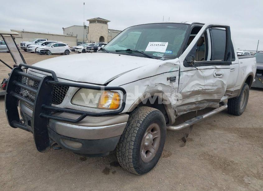 Photo 2 of 2003 Ford F-150 LARIAT/XLT (VIN 1FTRW08LX3KC33106)