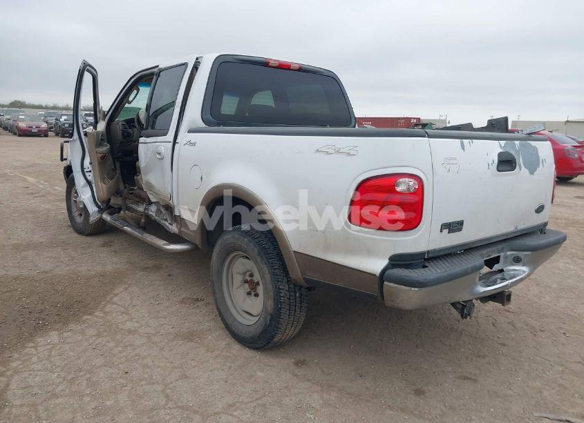 Photo 3 of 2003 Ford F-150 LARIAT/XLT (VIN 1FTRW08LX3KC33106)