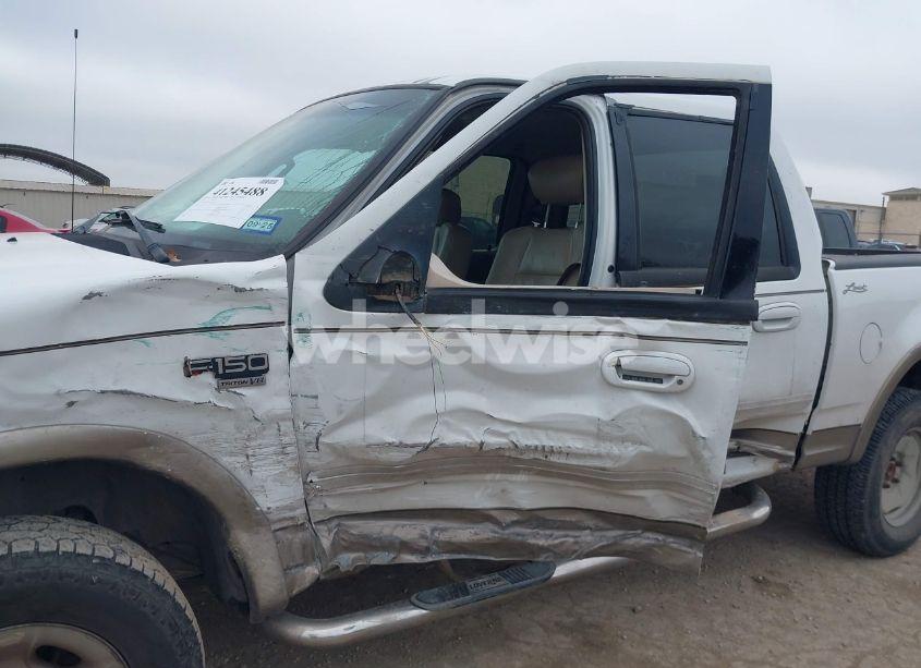 Photo 6 of 2003 Ford F-150 LARIAT/XLT (VIN 1FTRW08LX3KC33106)