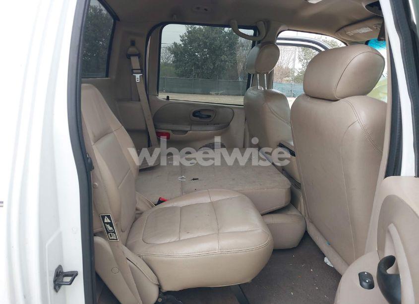 Photo 8 of 2003 Ford F-150 LARIAT/XLT (VIN 1FTRW08LX3KC33106)