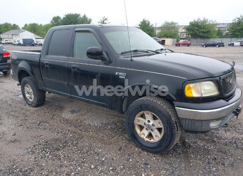 2003 Ford F-150 LARIAT/XLT (VIN 1FTRW08LX3KC83164) main photo