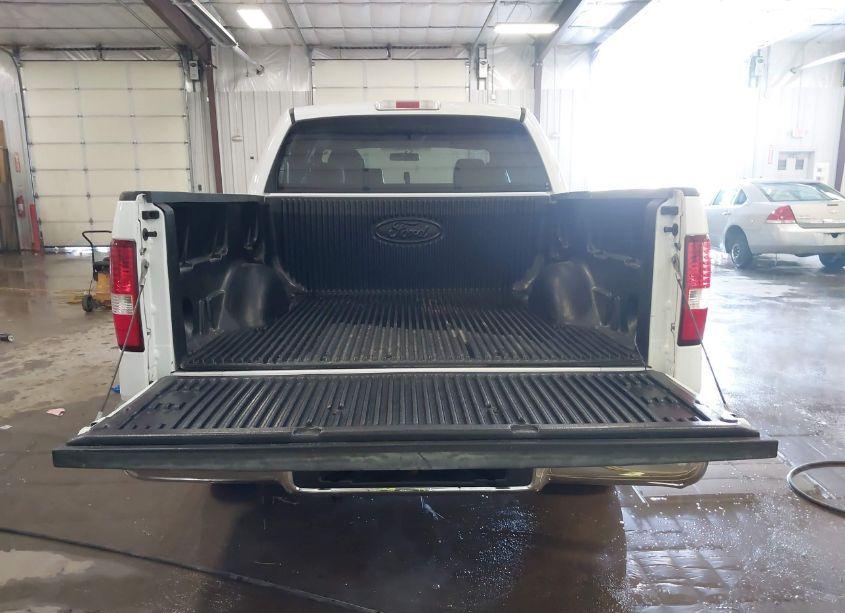 Photo 16 of 2004 Ford F-150 XLT (VIN 1FTRW12W04KC80266)