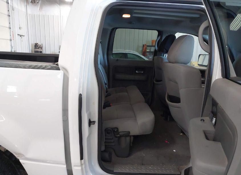 Photo 8 of 2004 Ford F-150 XLT (VIN 1FTRW12W04KC80266)