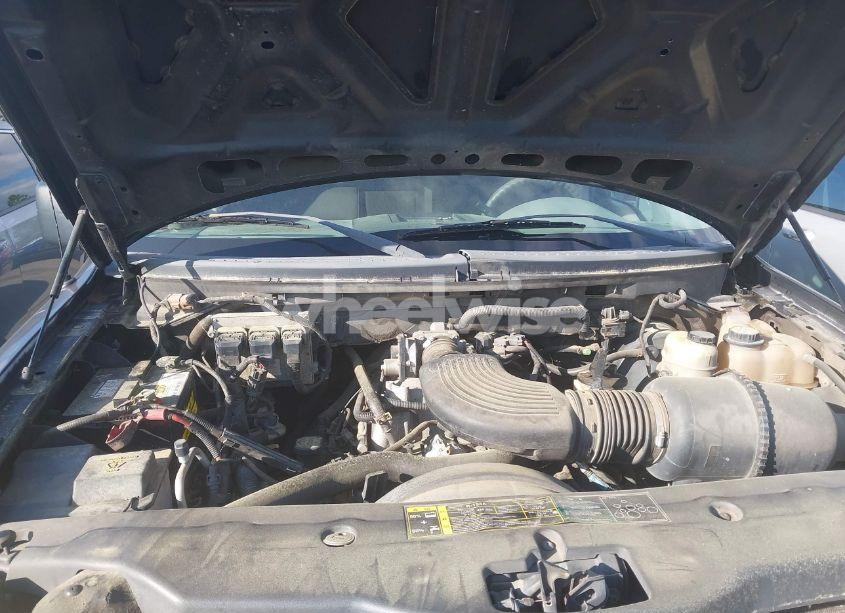 Photo 10 of 2004 Ford F-150 XLT (VIN 1FTRW12W04KD23892)