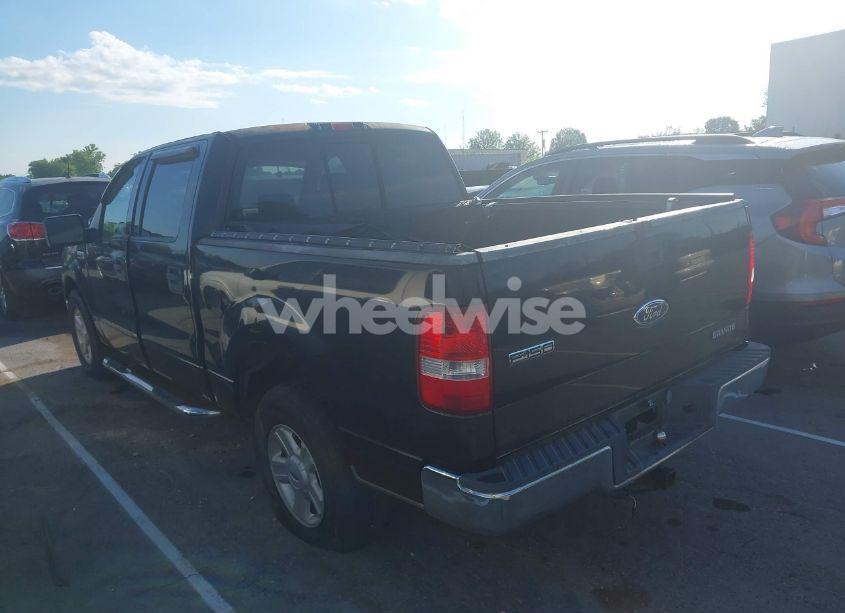 Photo 3 of 2004 Ford F-150 XLT (VIN 1FTRW12W04KD23892)