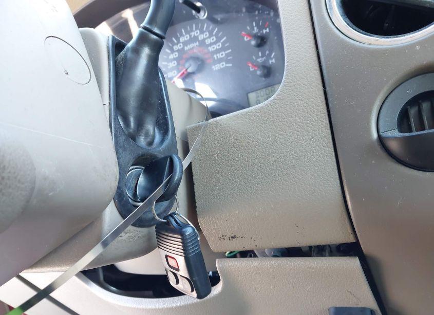 Photo 11 of 2007 Ford F-150 XLT (VIN 1FTRW12W07KB67017)