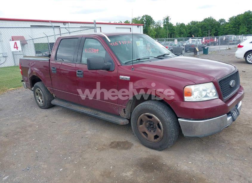 2004 Ford F-150 XLT (VIN 1FTRW12W14KD32200) main photo