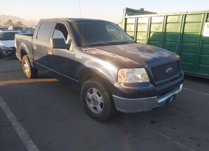 2004 Ford F-150 XLT (VIN 1FTRW12W14KD52091) main photo