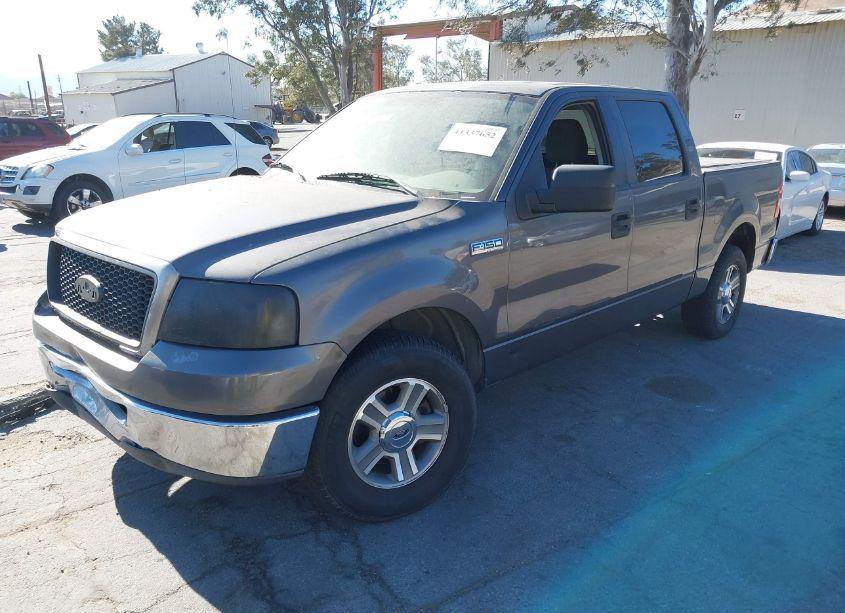 Photo 2 of 2007 Ford F-150 XLT (VIN 1FTRW12W17KC37124)
