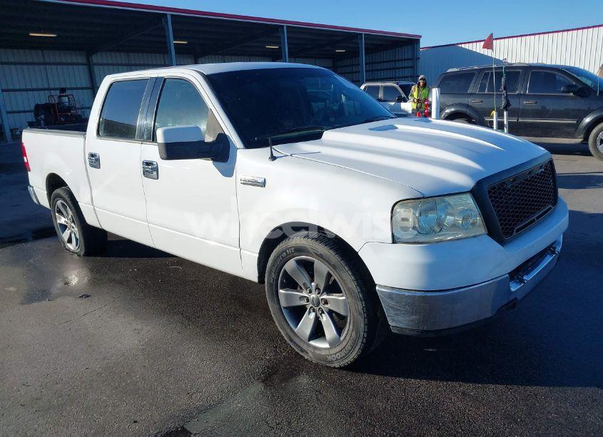 2004 Ford F-150 XLT (VIN 1FTRW12W24KA52706) main photo