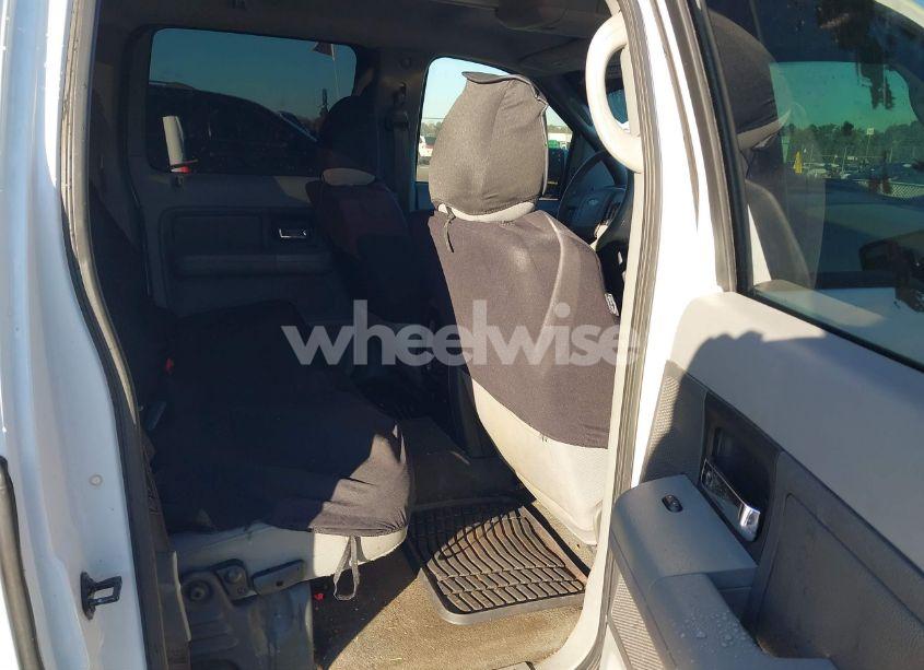 Photo 8 of 2004 Ford F-150 XLT (VIN 1FTRW12W24KA52706)