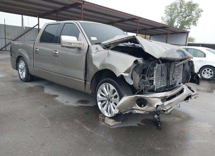 2004 Ford F-150 XLT (VIN 1FTRW12W24KC50881) main photo