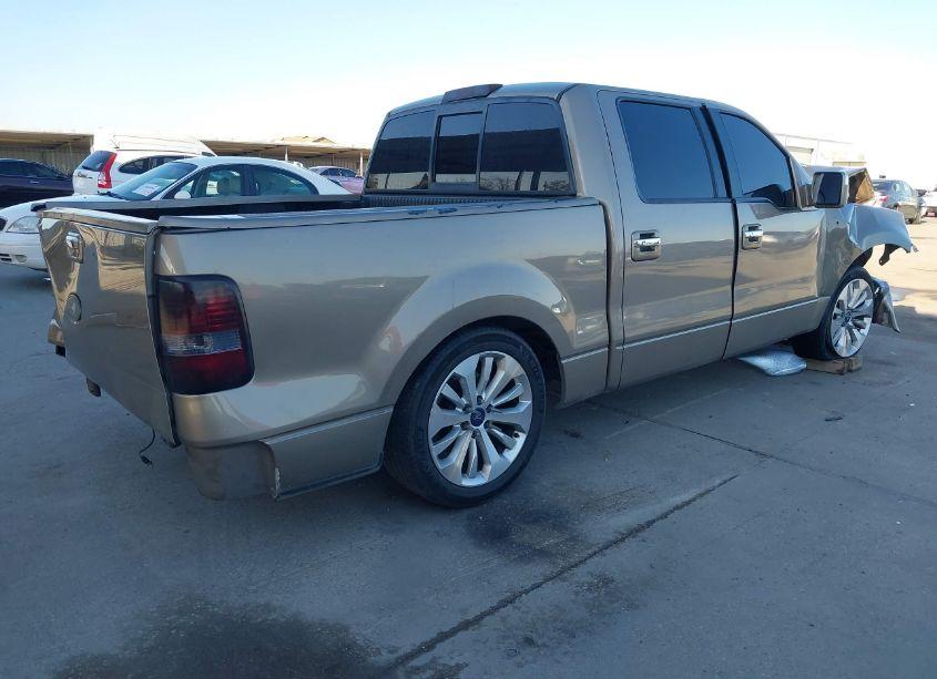 Photo 4 of 2004 Ford F-150 XLT (VIN 1FTRW12W24KC50881)