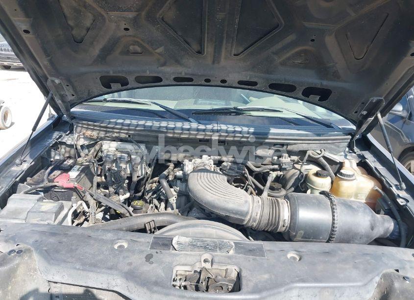 Photo 10 of 2005 Ford F-150 XLT (VIN 1FTRW12W25FB67686)