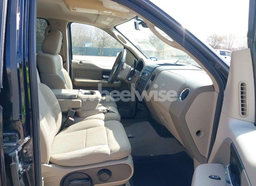 Photo 5 of 2005 Ford F-150 XLT (VIN 1FTRW12W25FB67686)