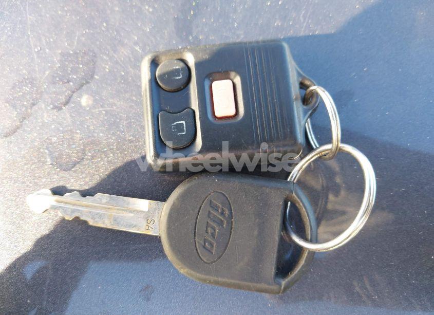 Photo 11 of 2005 Ford F-150 XLT (VIN 1FTRW12W25KB58736)