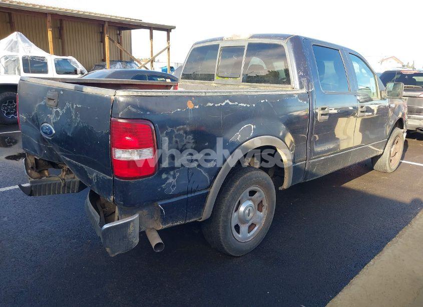 Photo 4 of 2005 Ford F-150 XLT (VIN 1FTRW12W25KB58736)