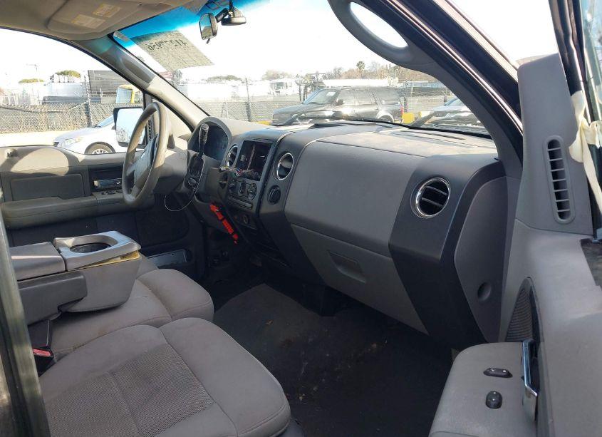 Photo 5 of 2006 Ford F-150 XLT (VIN 1FTRW12W26KA65166)