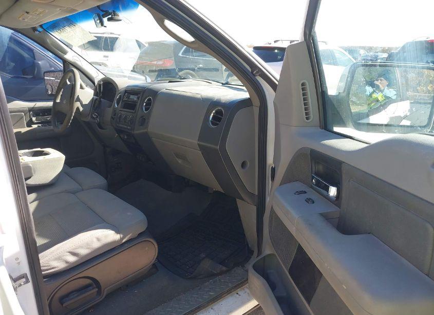 Photo 5 of 2007 Ford F-150 XLT (VIN 1FTRW12W27KB55905)