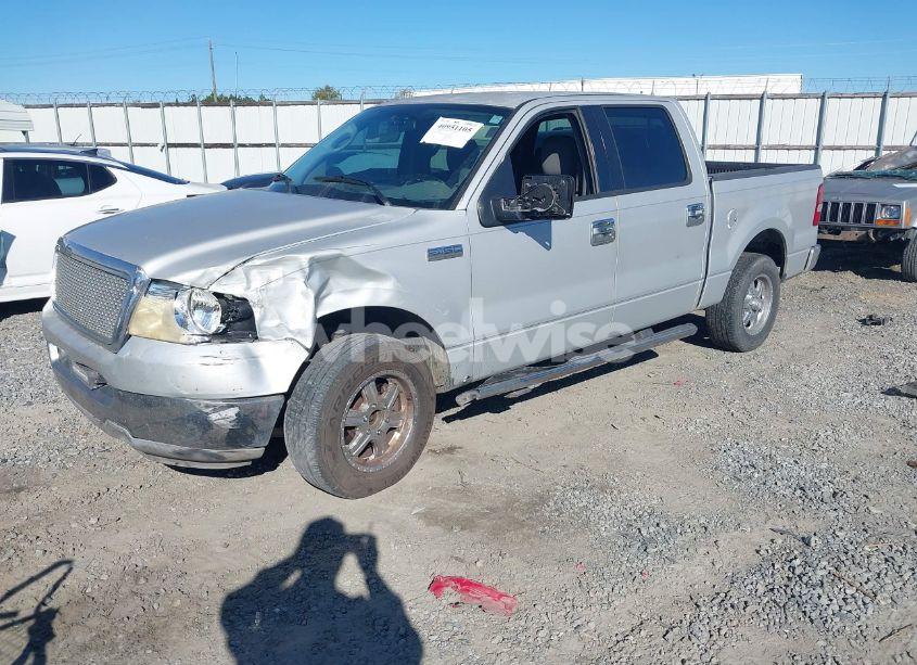 Photo 2 of 2004 Ford F-150 XLT (VIN 1FTRW12W34KB83210)