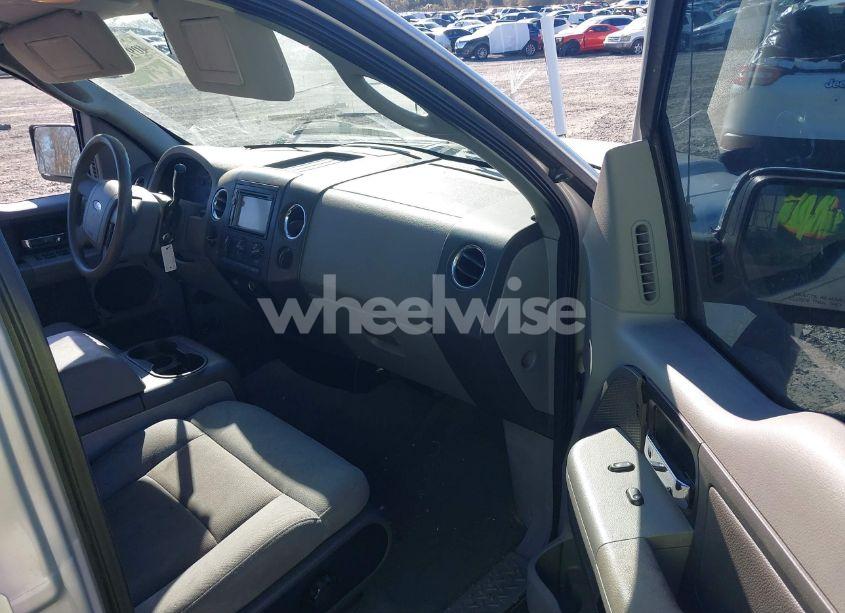 Photo 5 of 2004 Ford F-150 XLT (VIN 1FTRW12W34KB83210)