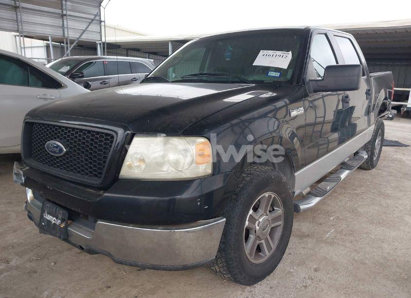 Photo 2 of 2005 Ford F-150 XLT (VIN 1FTRW12W35FB45809)