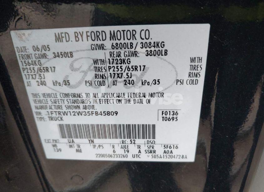 Photo 9 of 2005 Ford F-150 XLT (VIN 1FTRW12W35FB45809)