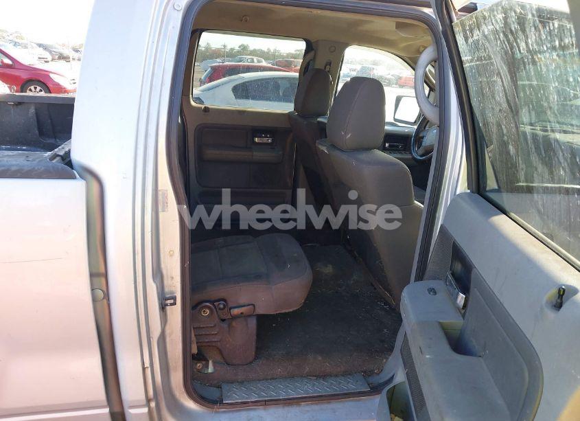 Photo 8 of 2005 Ford F-150 XLT (VIN 1FTRW12W35KC83650)