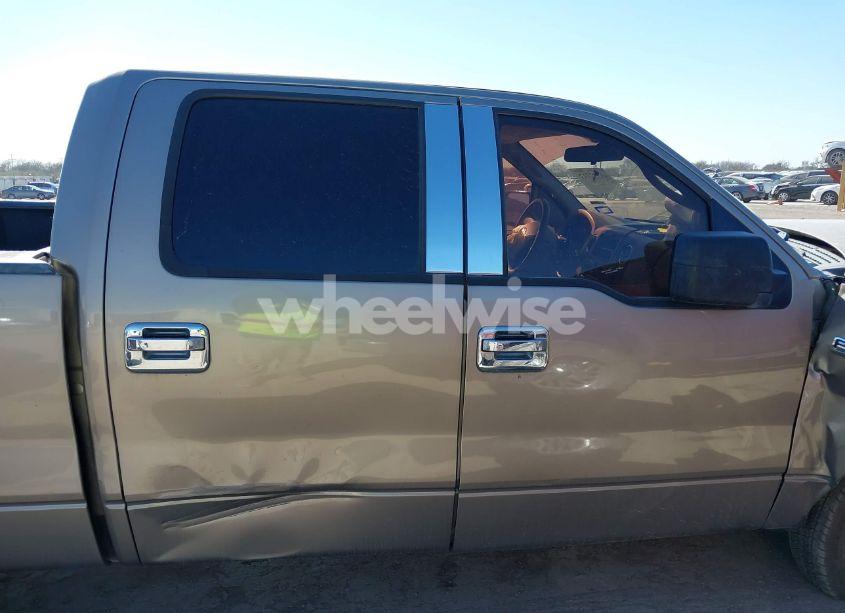 Photo 13 of 2004 Ford F-150 XLT (VIN 1FTRW12W44KD39562)