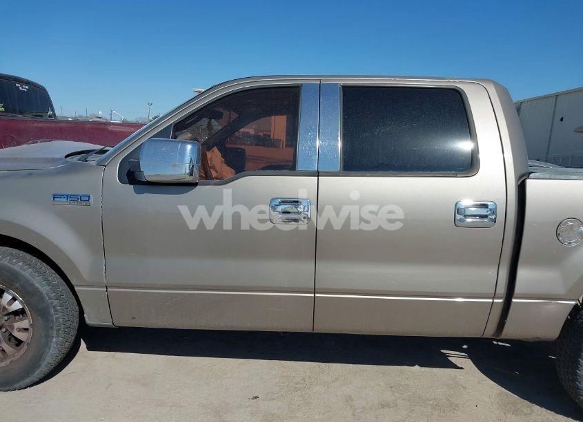 Photo 14 of 2004 Ford F-150 XLT (VIN 1FTRW12W44KD39562)